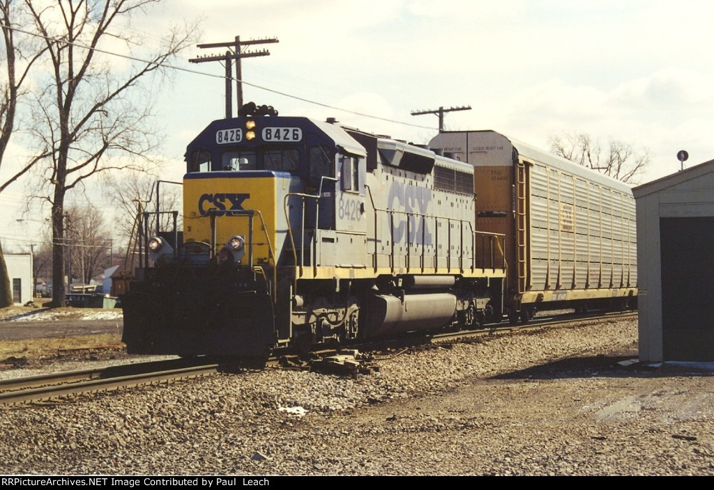 Vehicle train cruises south